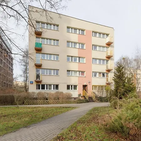 Ochota Spacious With Parking By Renters Warsaw